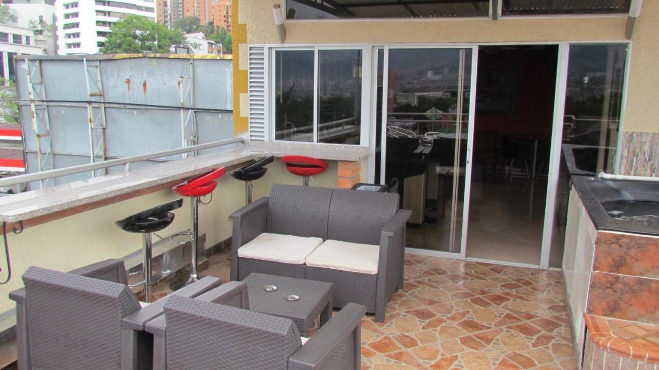 Apartamentos En El Poblado Медельїн Екстер'єр фото