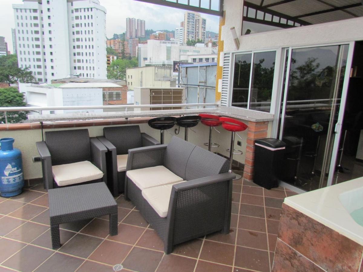 Apartamentos En El Poblado Медельїн Екстер'єр фото