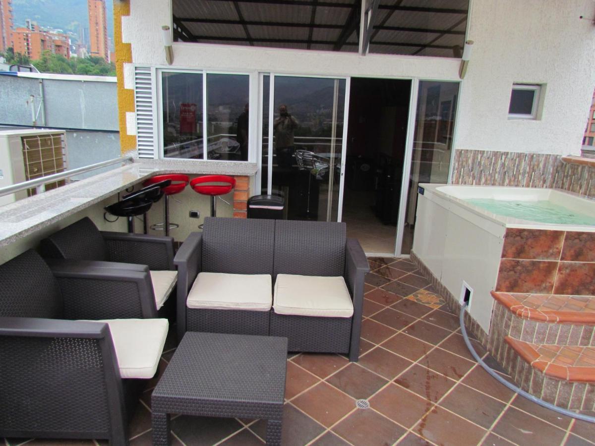 Apartamentos En El Poblado Медельїн Екстер'єр фото